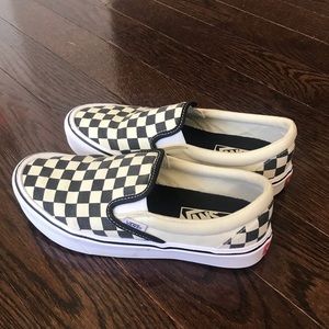 Checkered slip on vans, ultra cush
